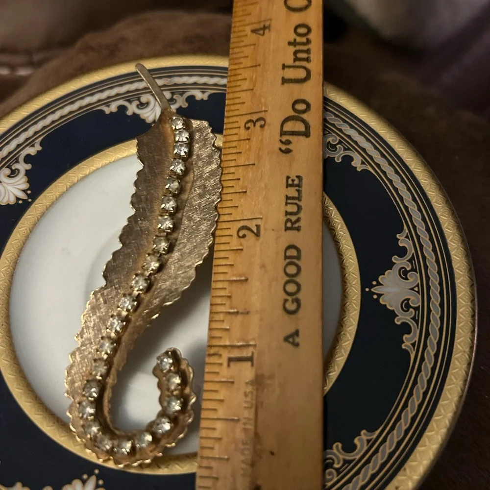Vintage Gold Leaf and Crystal Hair Clip
